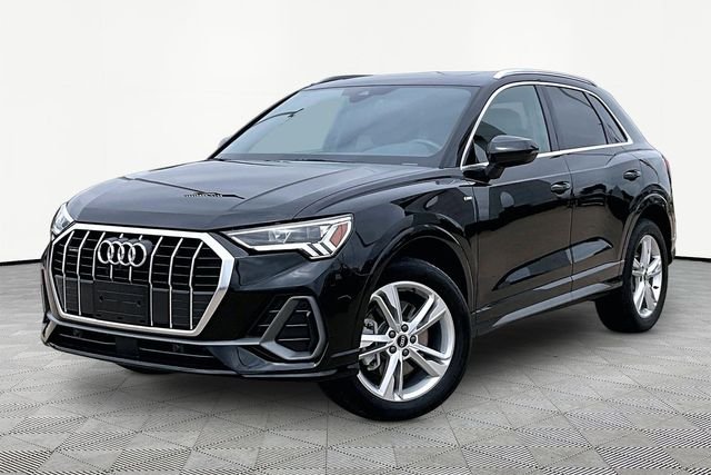 2023 Audi Q3 45 TFSI S Line Premium Plus quattro's photo