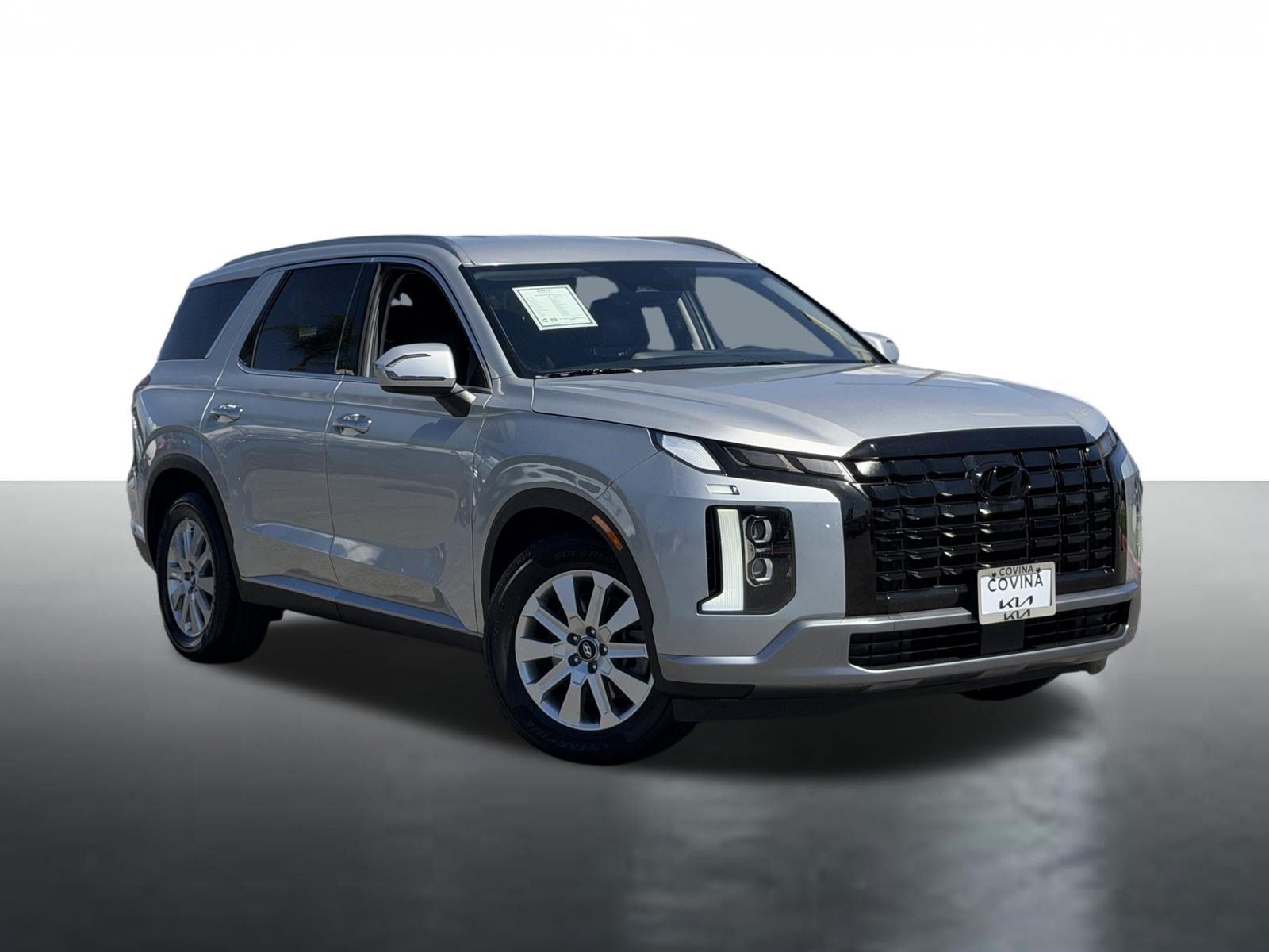 Used 2024 Typhoon Silver Hyundai SEL 7P image 2