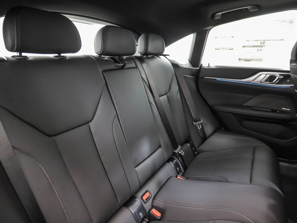2025 BMW i4 40 - Photo 25