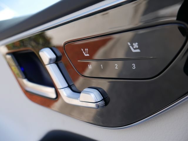 New 2026 Graphite Grey Metallic Mercedes-Benz C 300 image 38