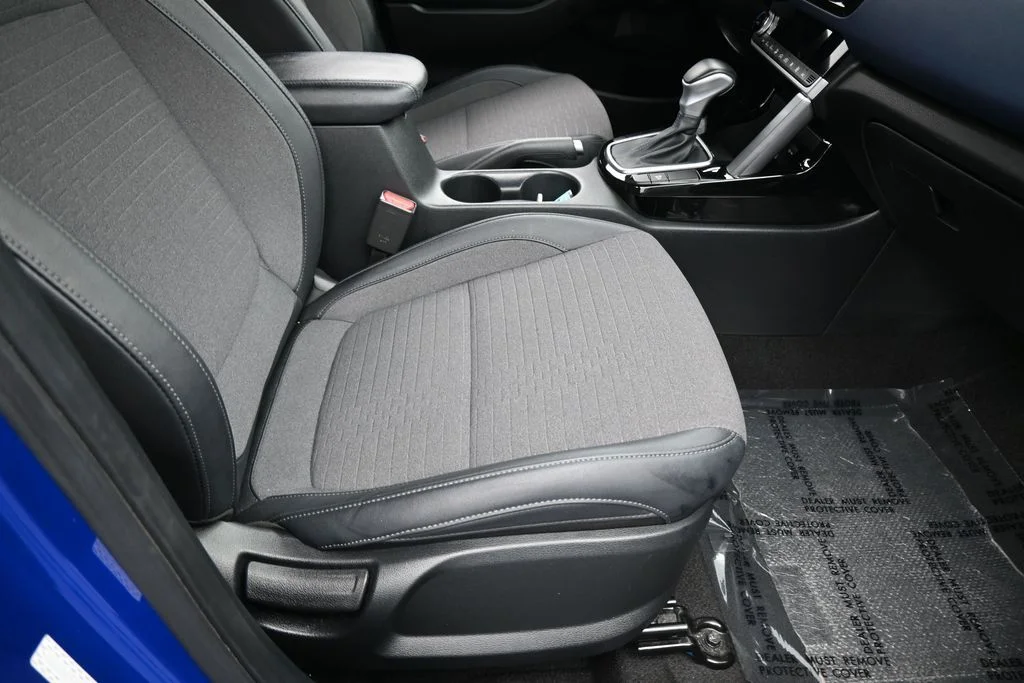 Used 2023 Neptune Blue Kia S image 38