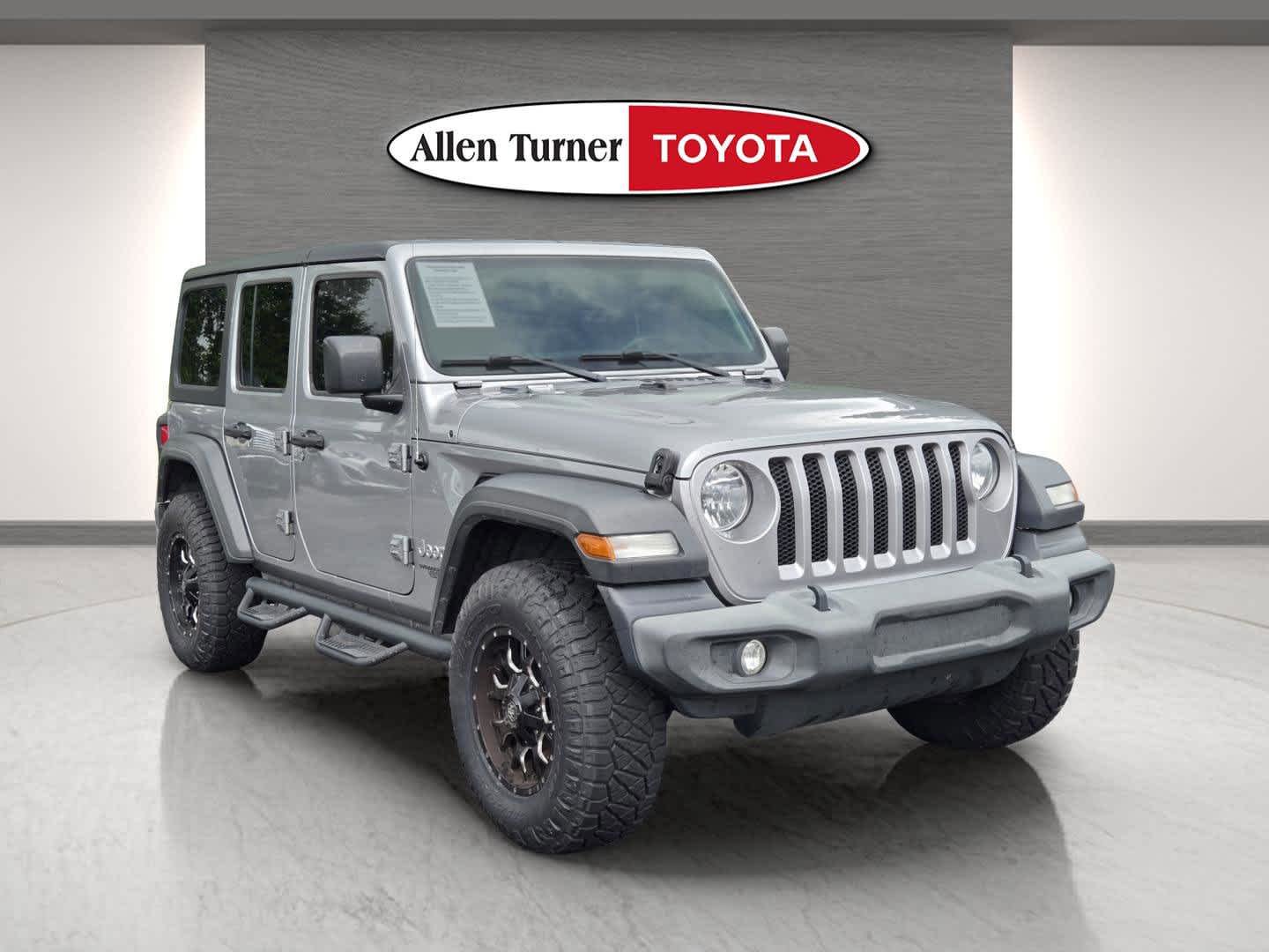 2020 Jeep Wrangler Sport's photo