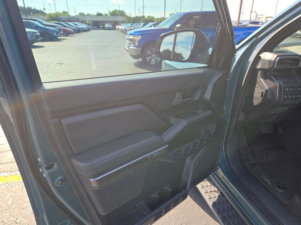 Used 2025 Everest Toyota TRD Off Road Premium image 16
