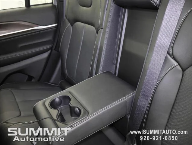 New 2026 Silver Zynith Exterior Paint Jeep Limited image 41