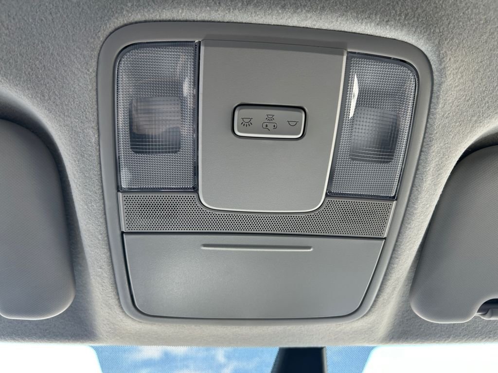Used 2023 Red Kia LXS image 29