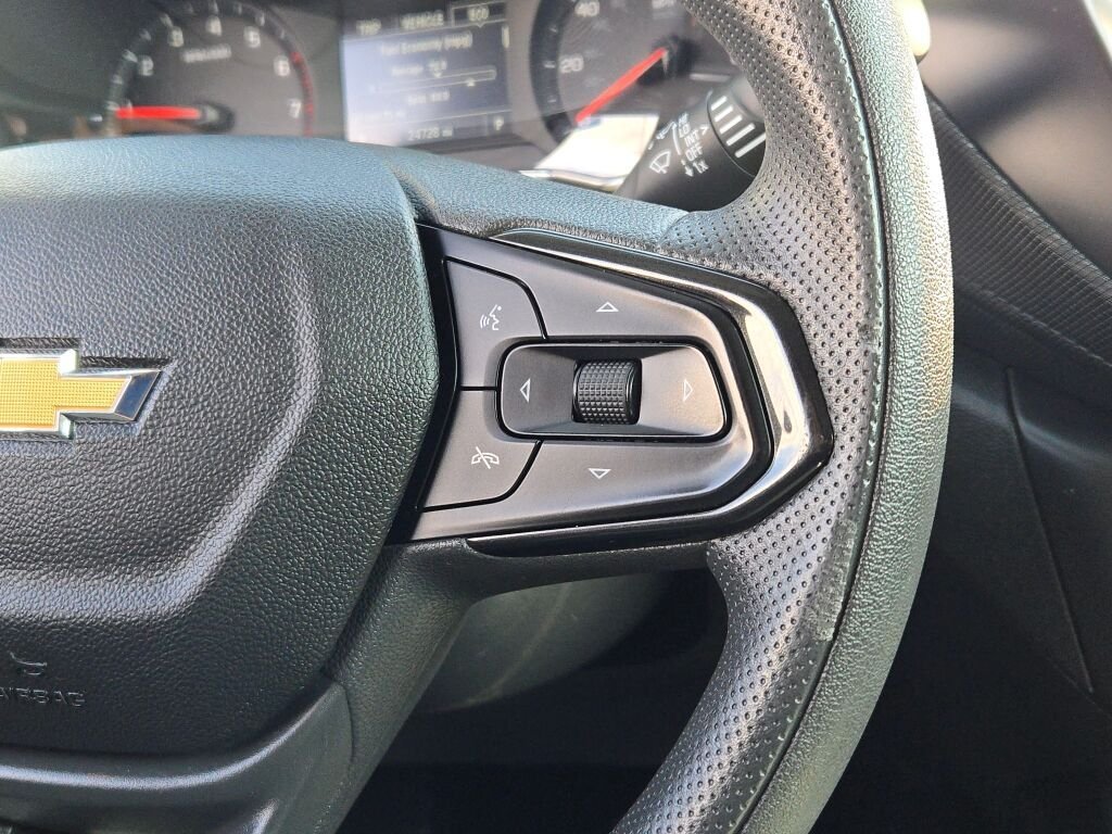 Used 2023 Gray Chevrolet LT image 28
