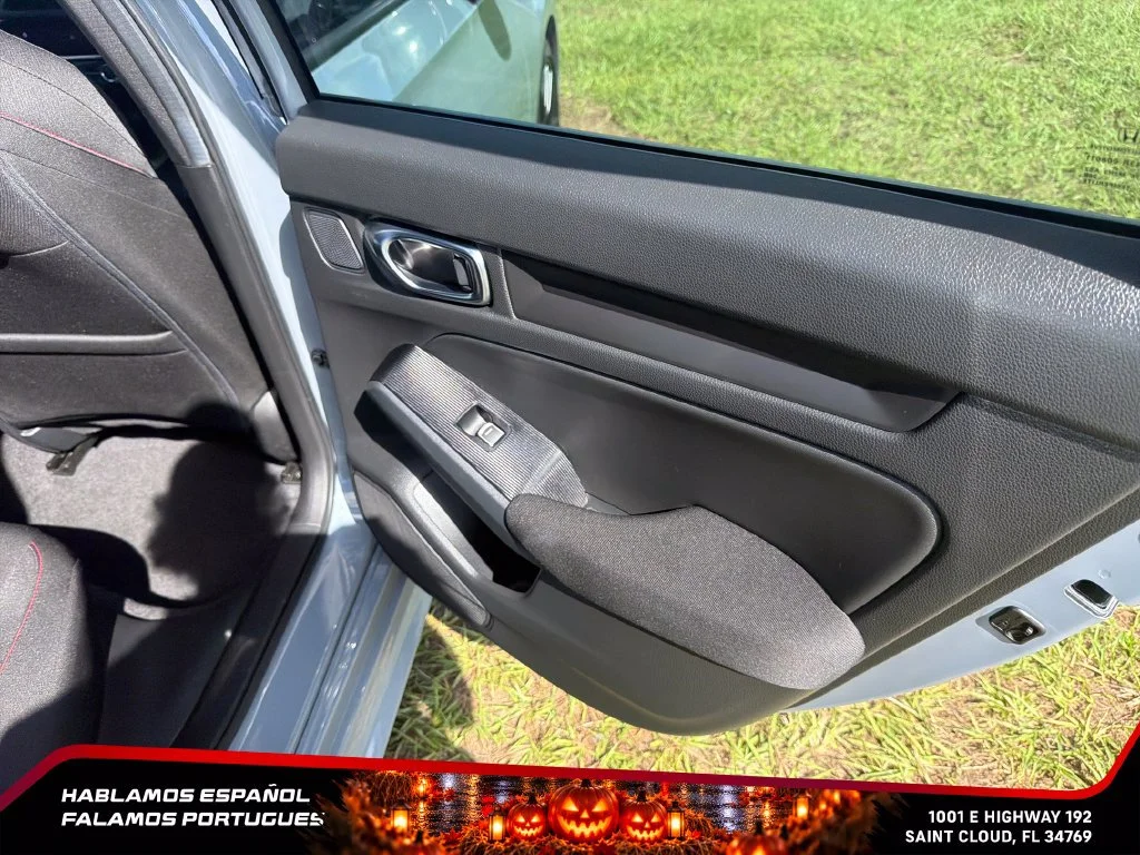 Used 2024 Gray Honda Sedan image 28