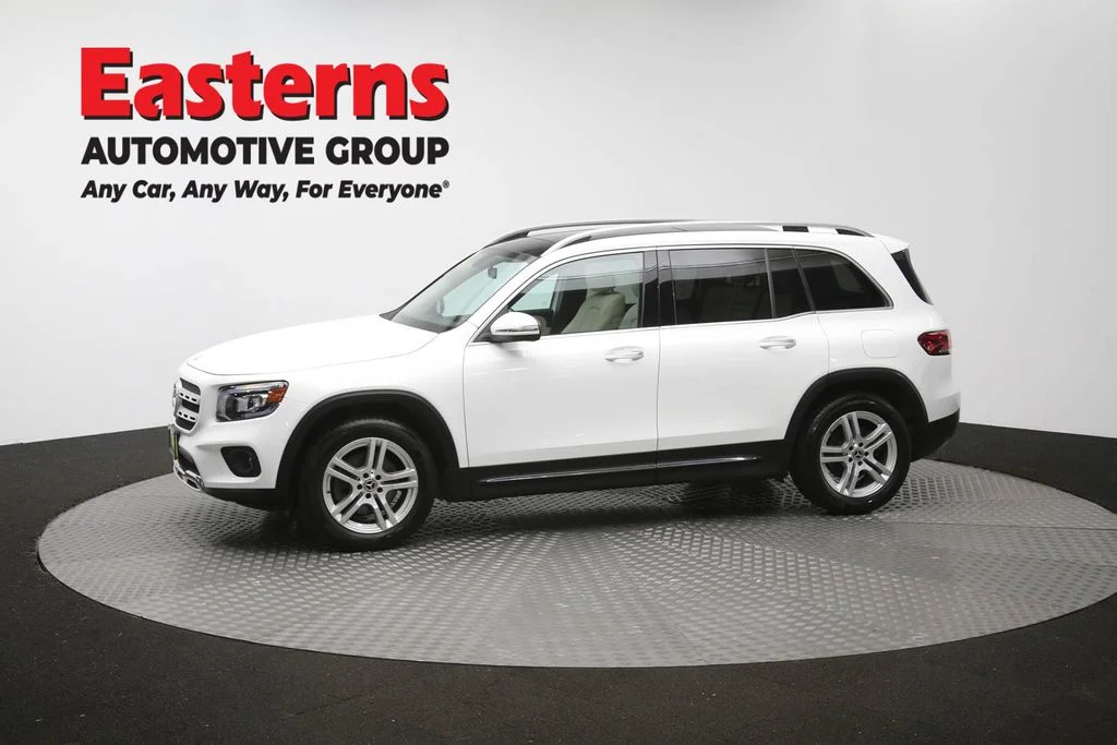 Used 2021 White Mercedes-Benz GLB 250 image 62