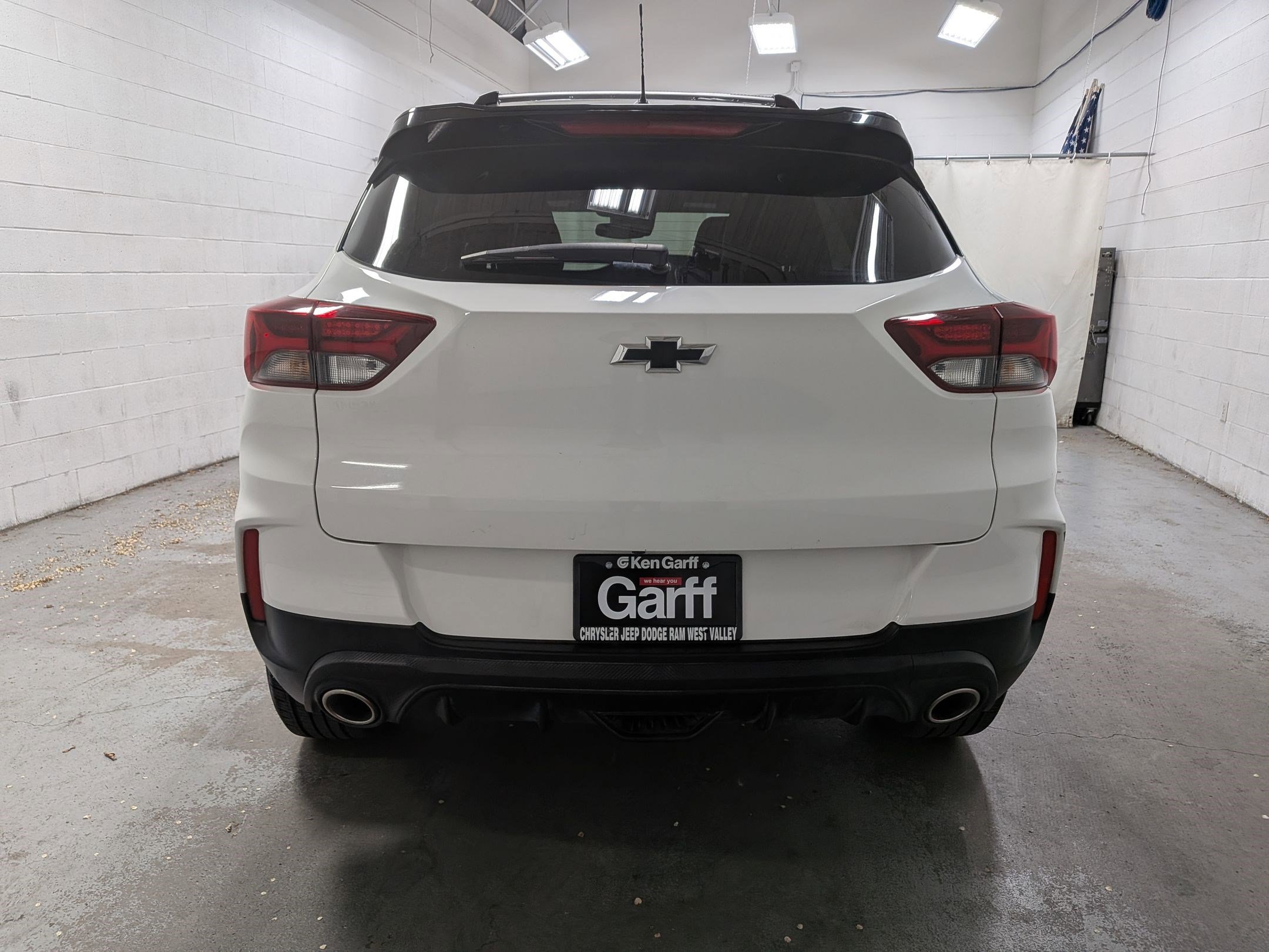 Used 2023 Summit White Chevrolet RS image 5