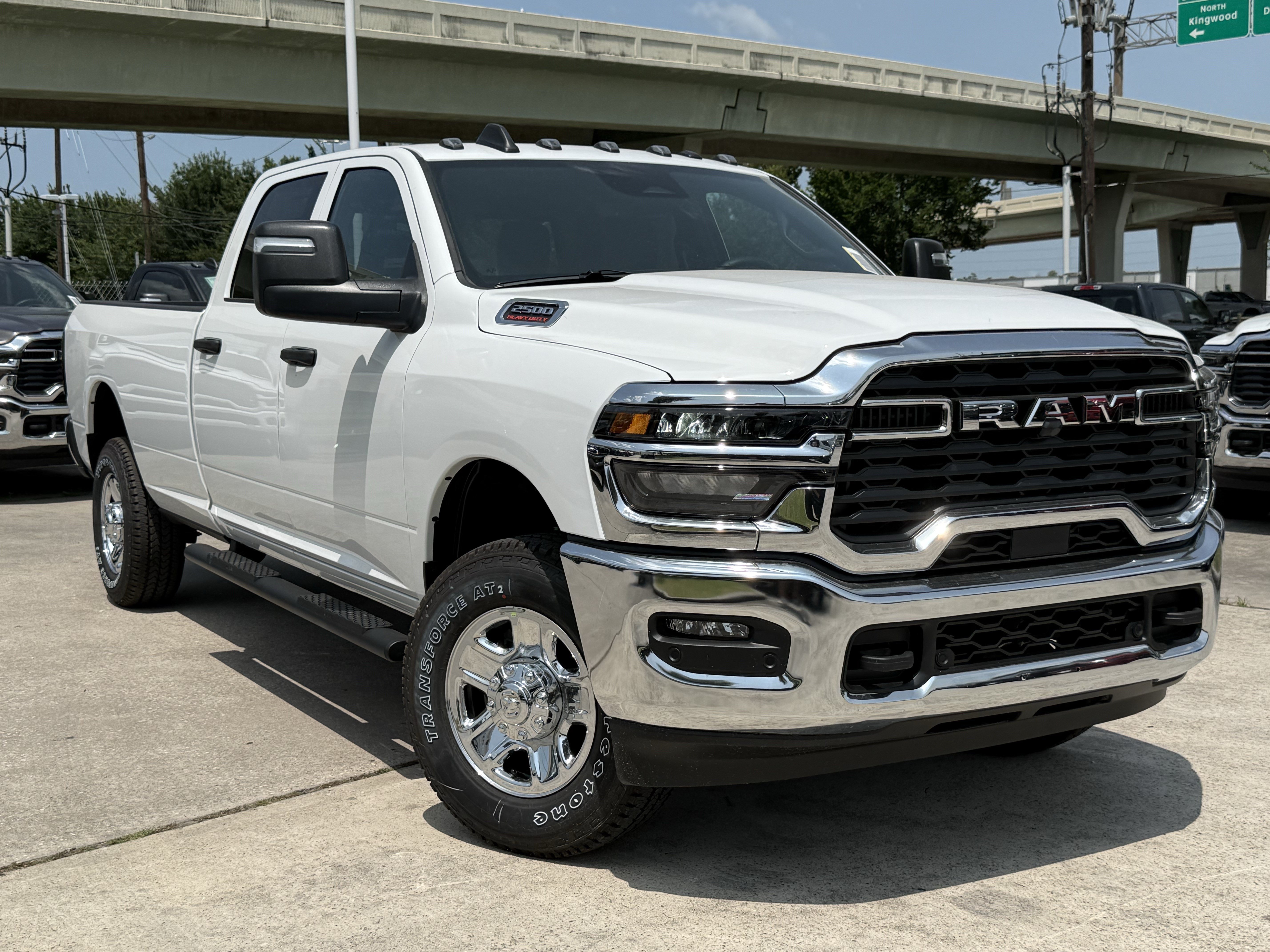 New 2026 Bright White Clear-Coat Exterior Paint RAM Tradesman image 2