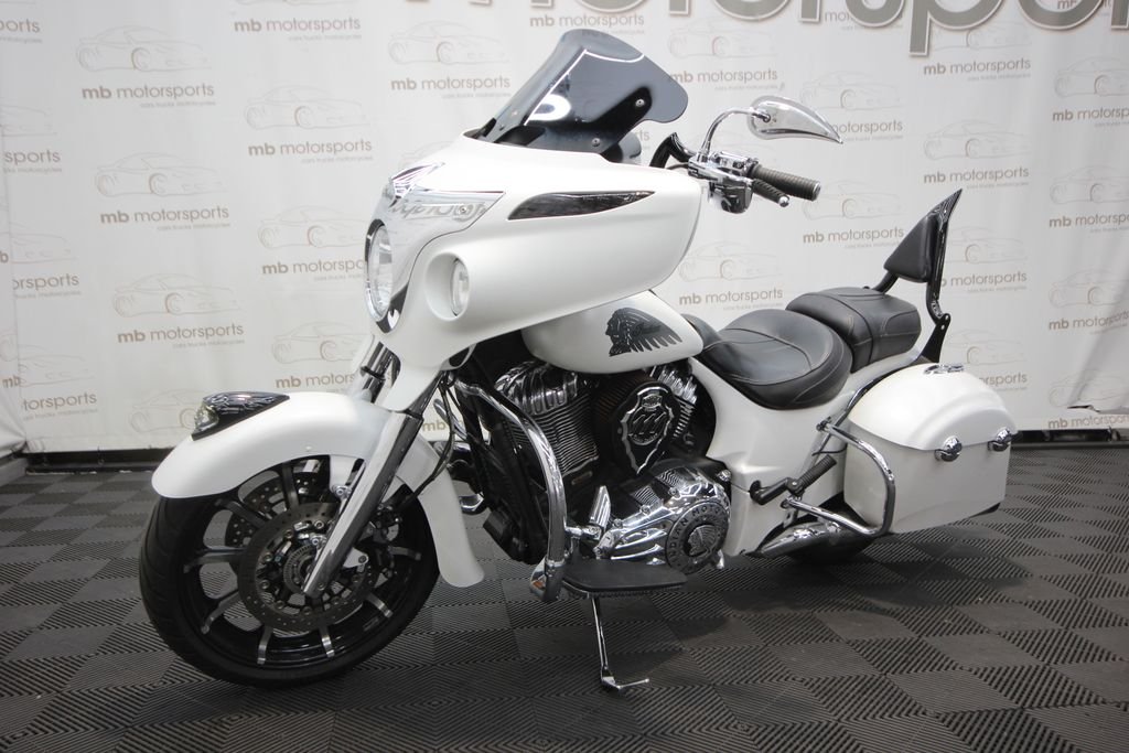 Used 2017 White Indian N17TCNAAAS image 2