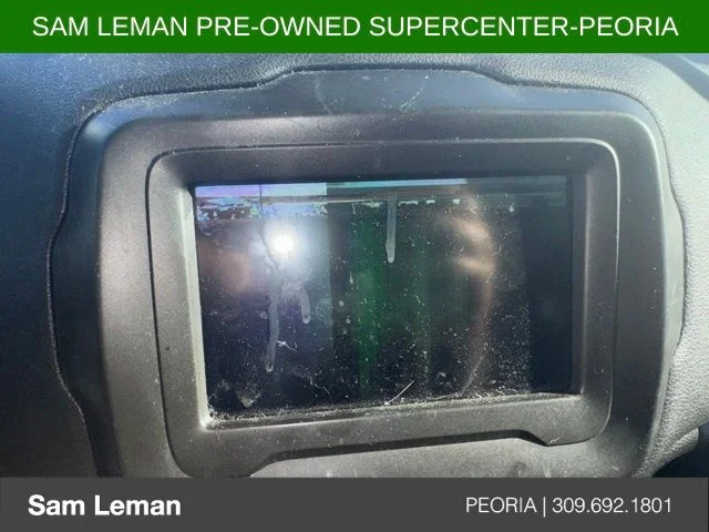 Used 2020 Black Jeep Latitude image 8