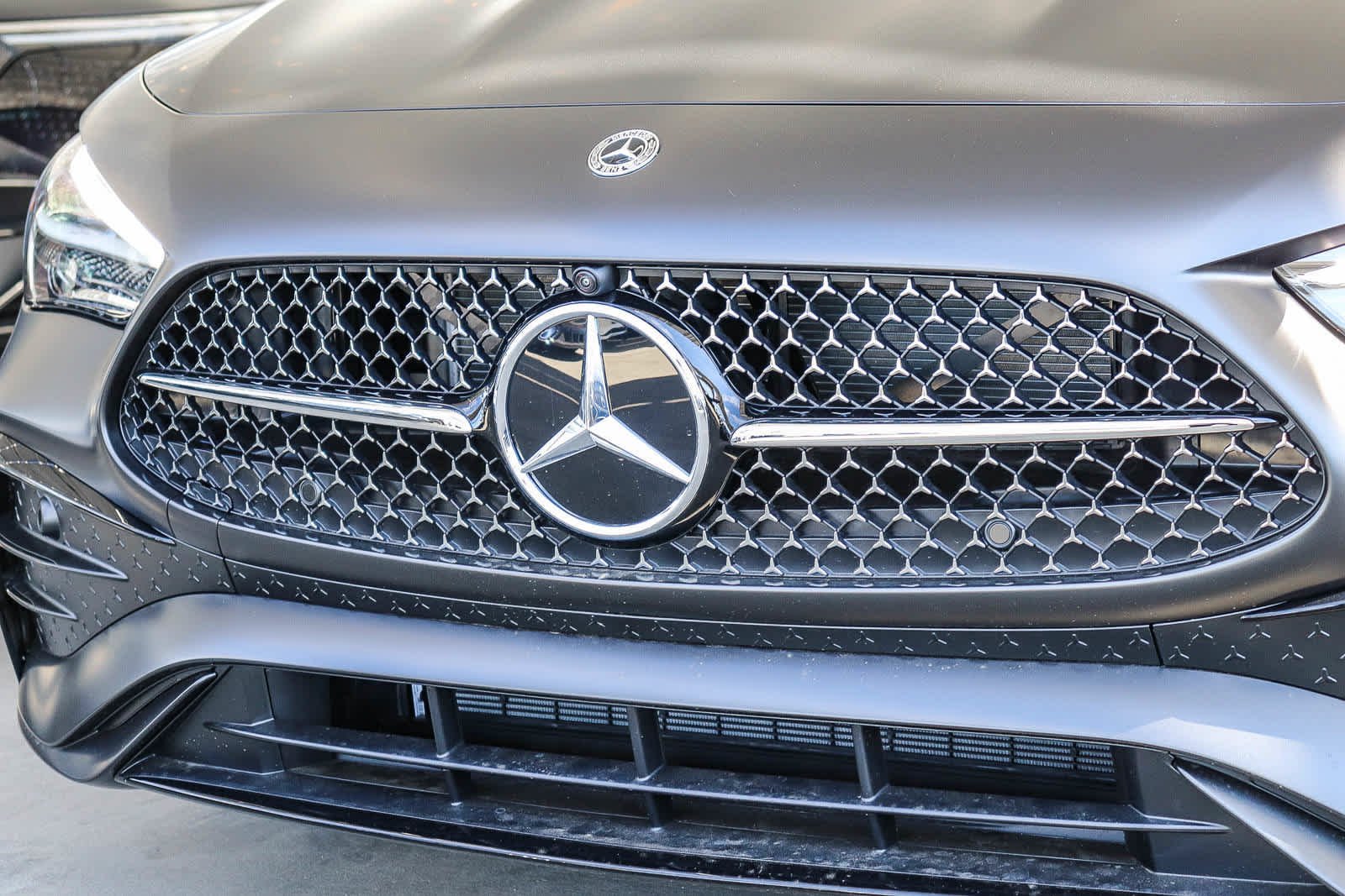 New 2027 MANUFAKTUR exclusive graphite grey magno Mercedes-Benz CLE 300 image 8