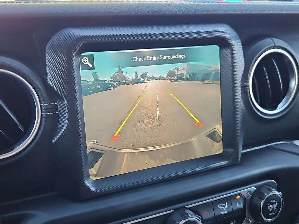 Used 2021 Sting-Gray Clearcoat Jeep Overland image 19