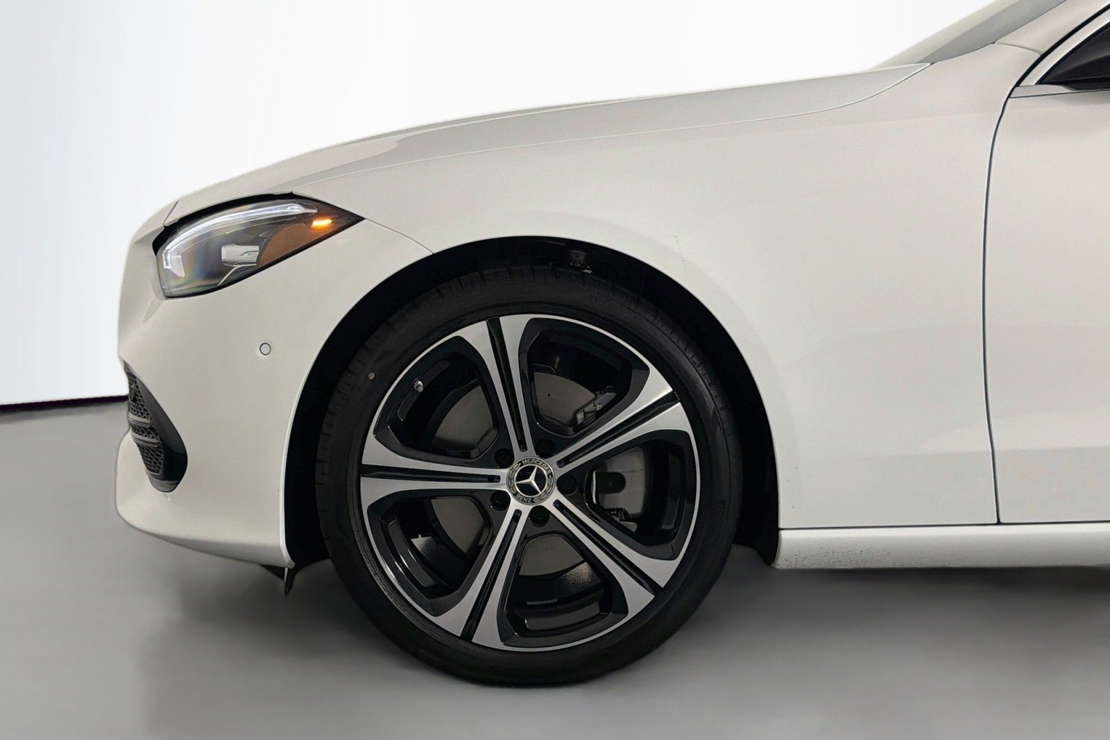 New 2026 Polar White Mercedes-Benz C 300 Sedan image 9