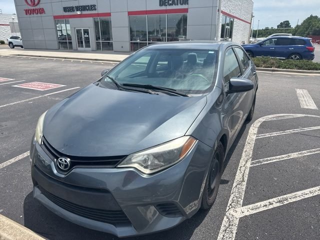 Used 2014 Gray Toyota LE image 3