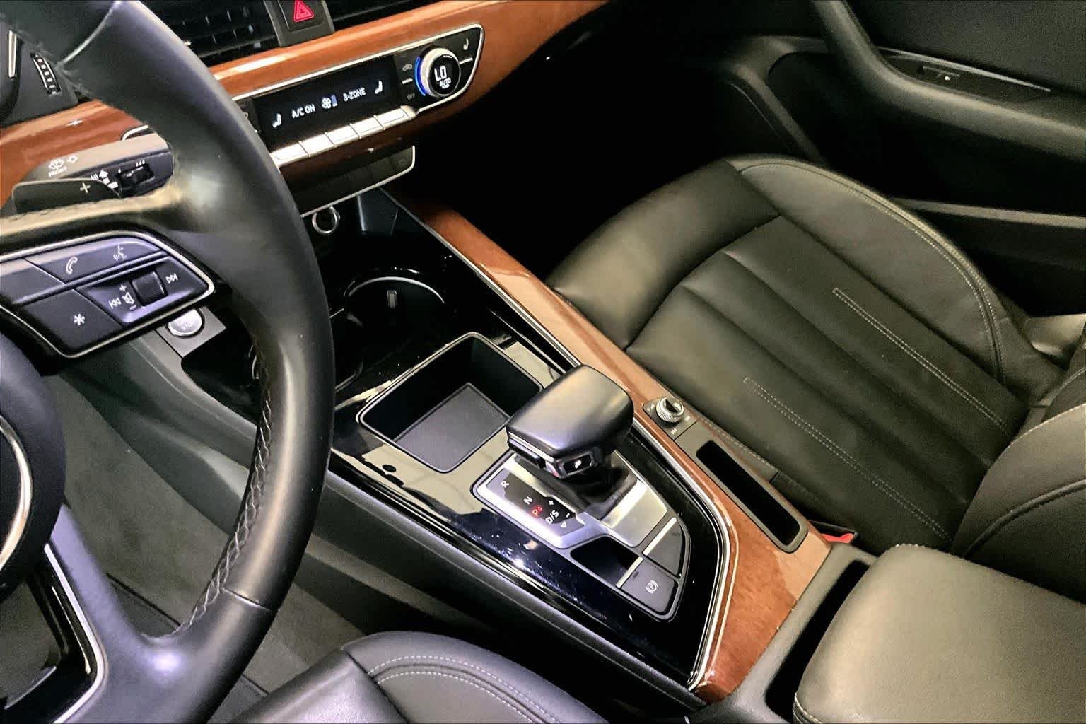 Used 2022 Brilliant Black Audi Premium image 14