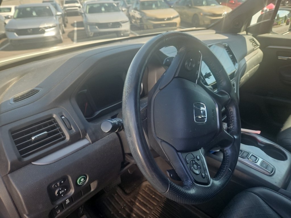 Used 2019 White Diamond Pearl Honda EX-L image 2