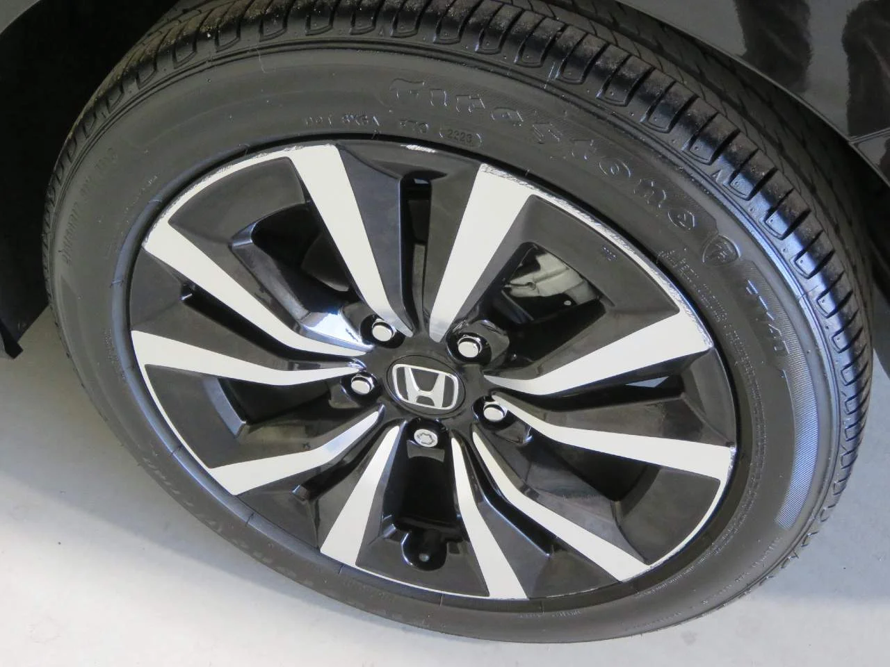 Used 2023 Crystal Black Pearl Honda EX image 9
