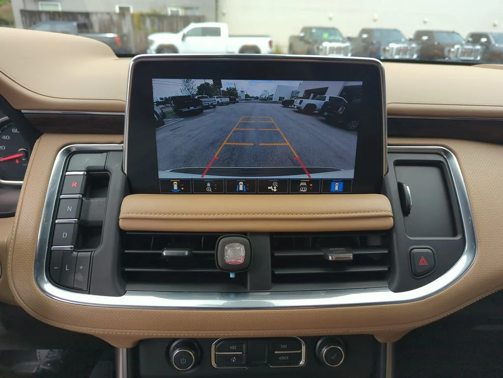 Used 2021 White Chevrolet Premier image 24
