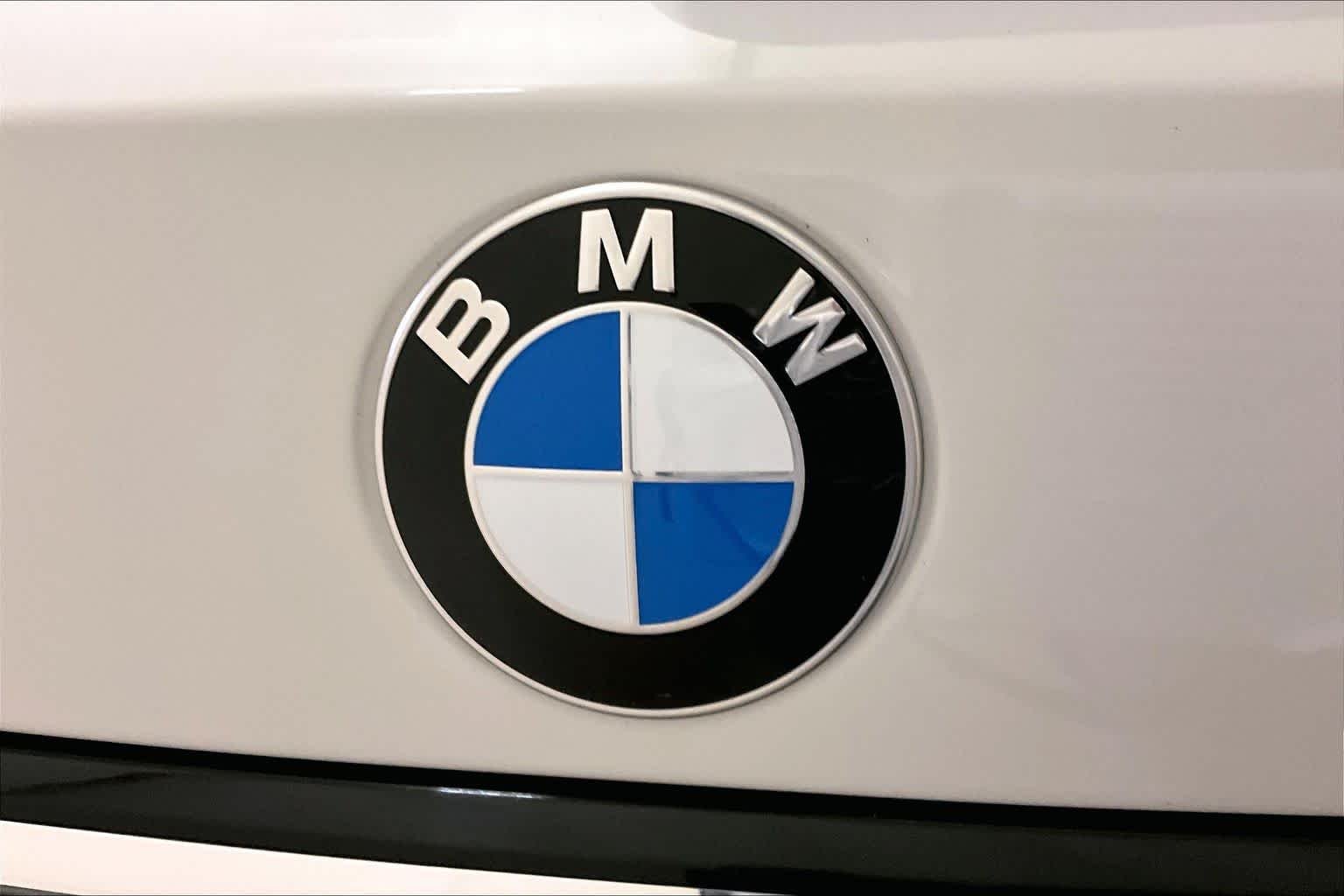 Used 2026  BMW xDrive40i image 32