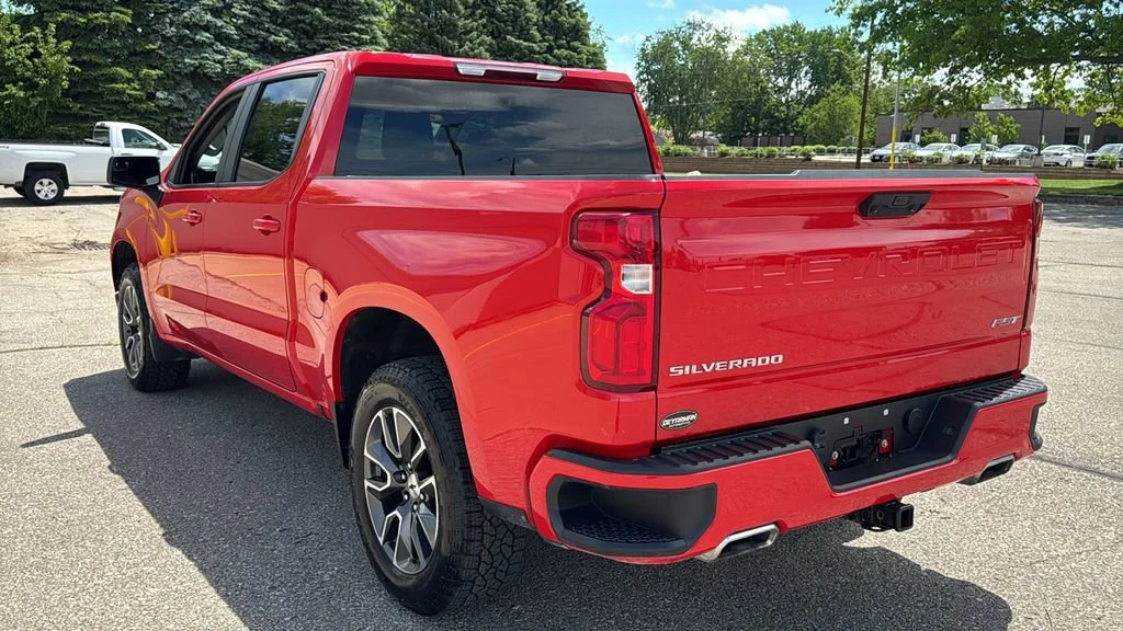 Used 2023 Red Hot Chevrolet RST image 9