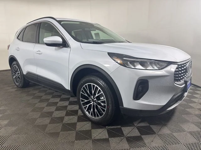 2026 Ford Escape Plug-in FWD's photo