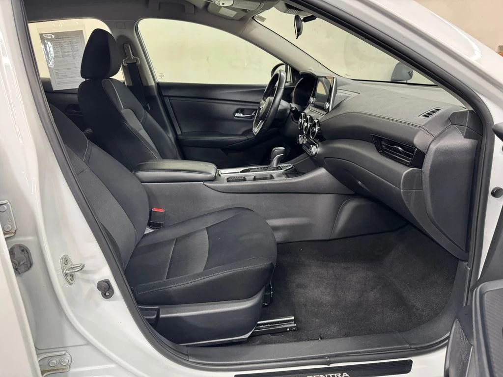 Used 2024 White Nissan SV image 27