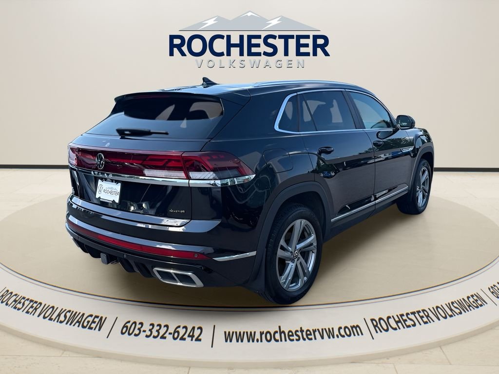 Used 2024 Deep Black Pearl Volkswagen 2.0T SEL R-Line image 6