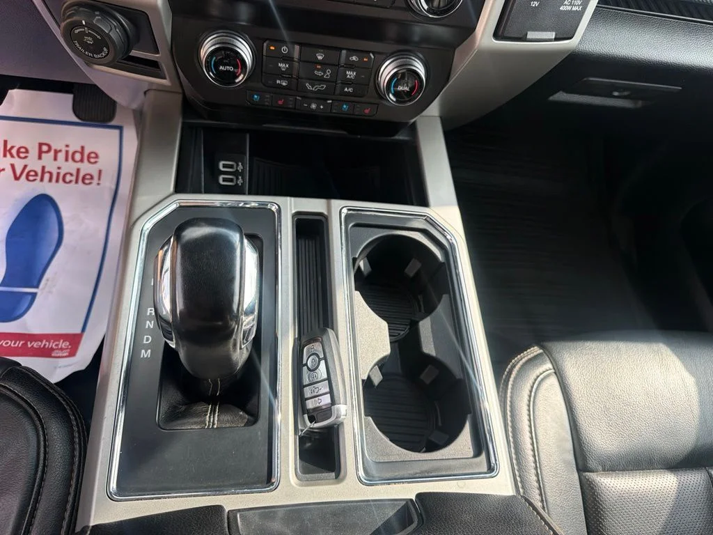 Used 2020 White Ford Lariat image 36