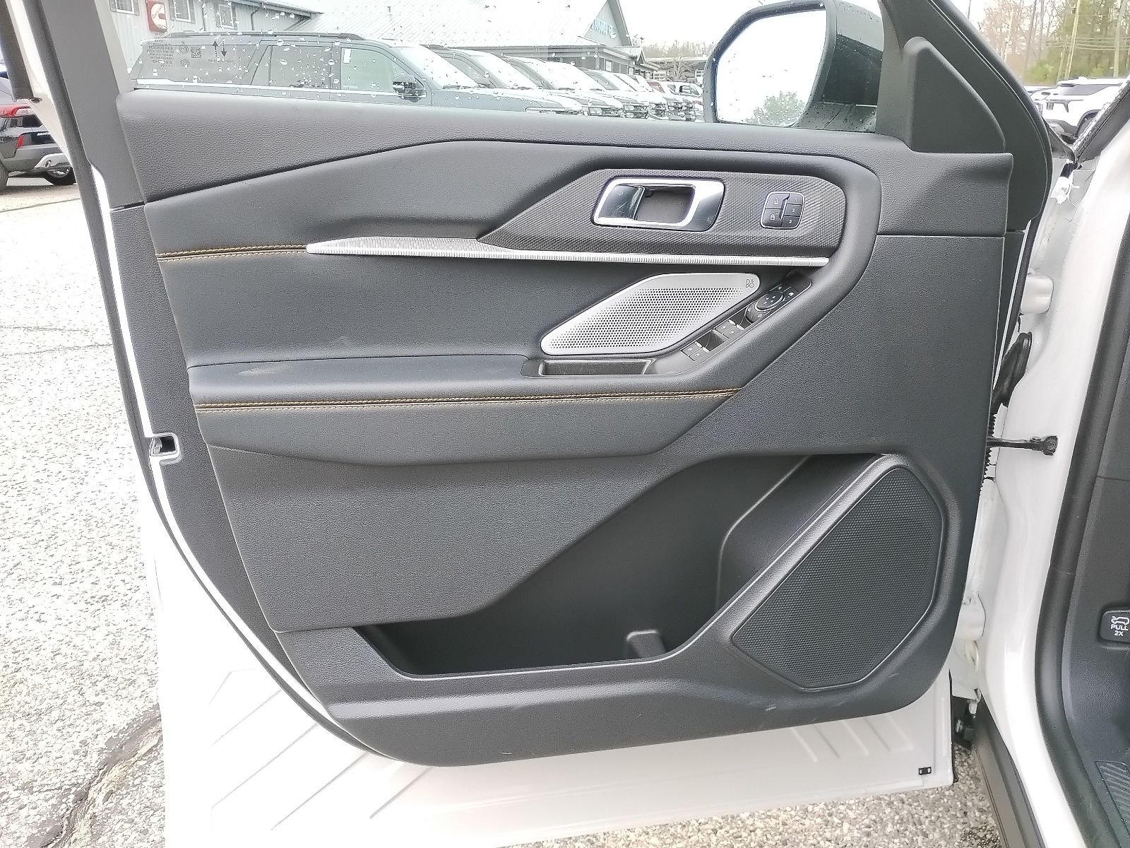 New 2026 Star White Metallic Tri-Coat Ford Tremor® image 21