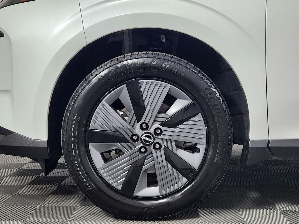 Certified Used 2025 White Nissan SL image 21