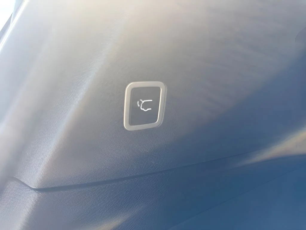 Used 2025 Black Chrysler LX image 20