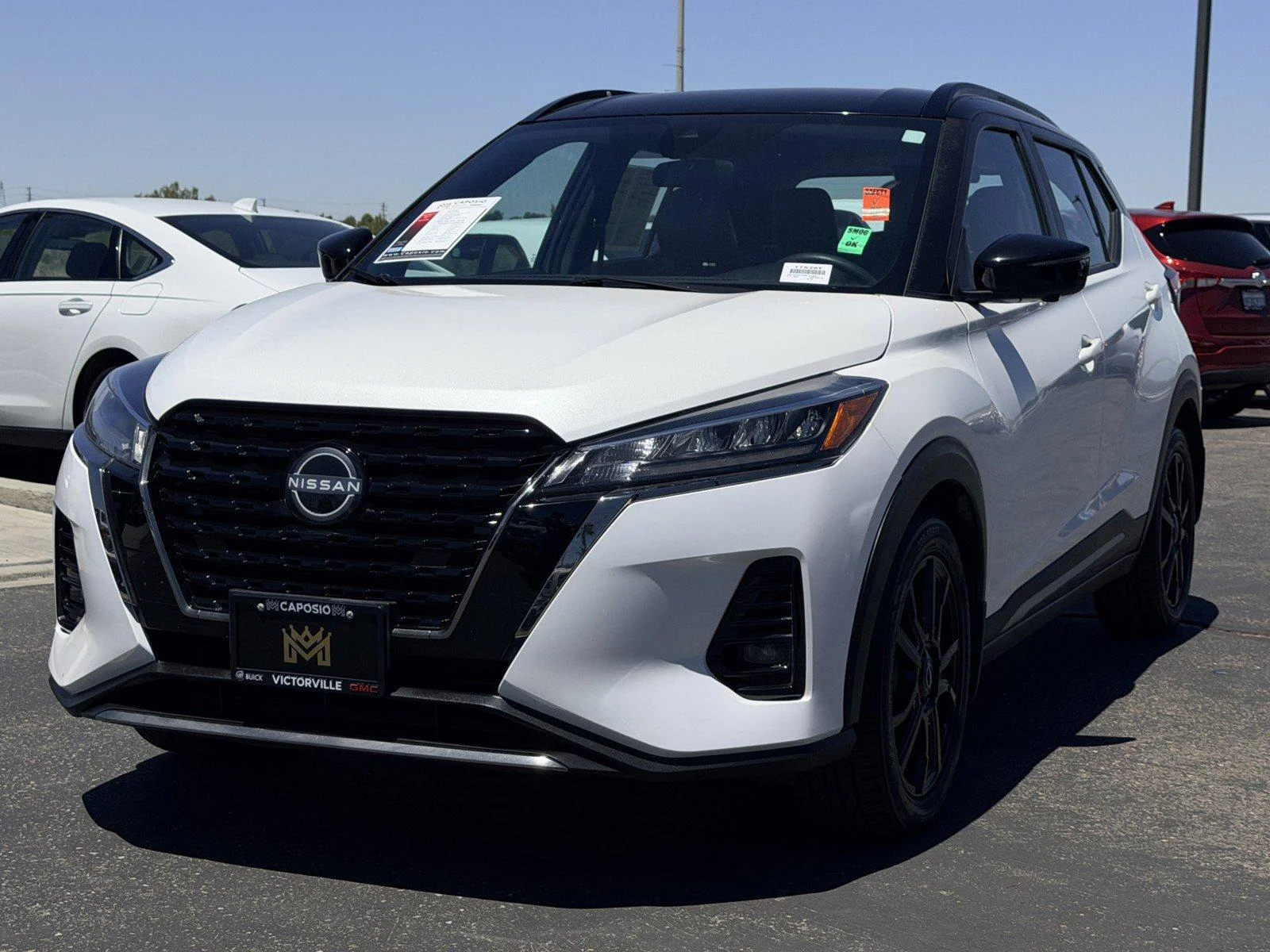 Used 2023 Aspen White Trico Nissan SR image 3