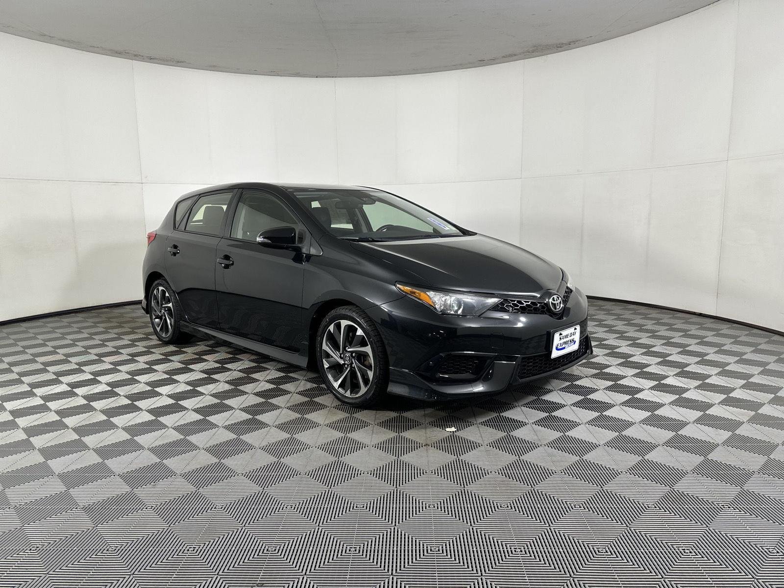 Used 2017 Black Sand Pearl Toyota  image 19