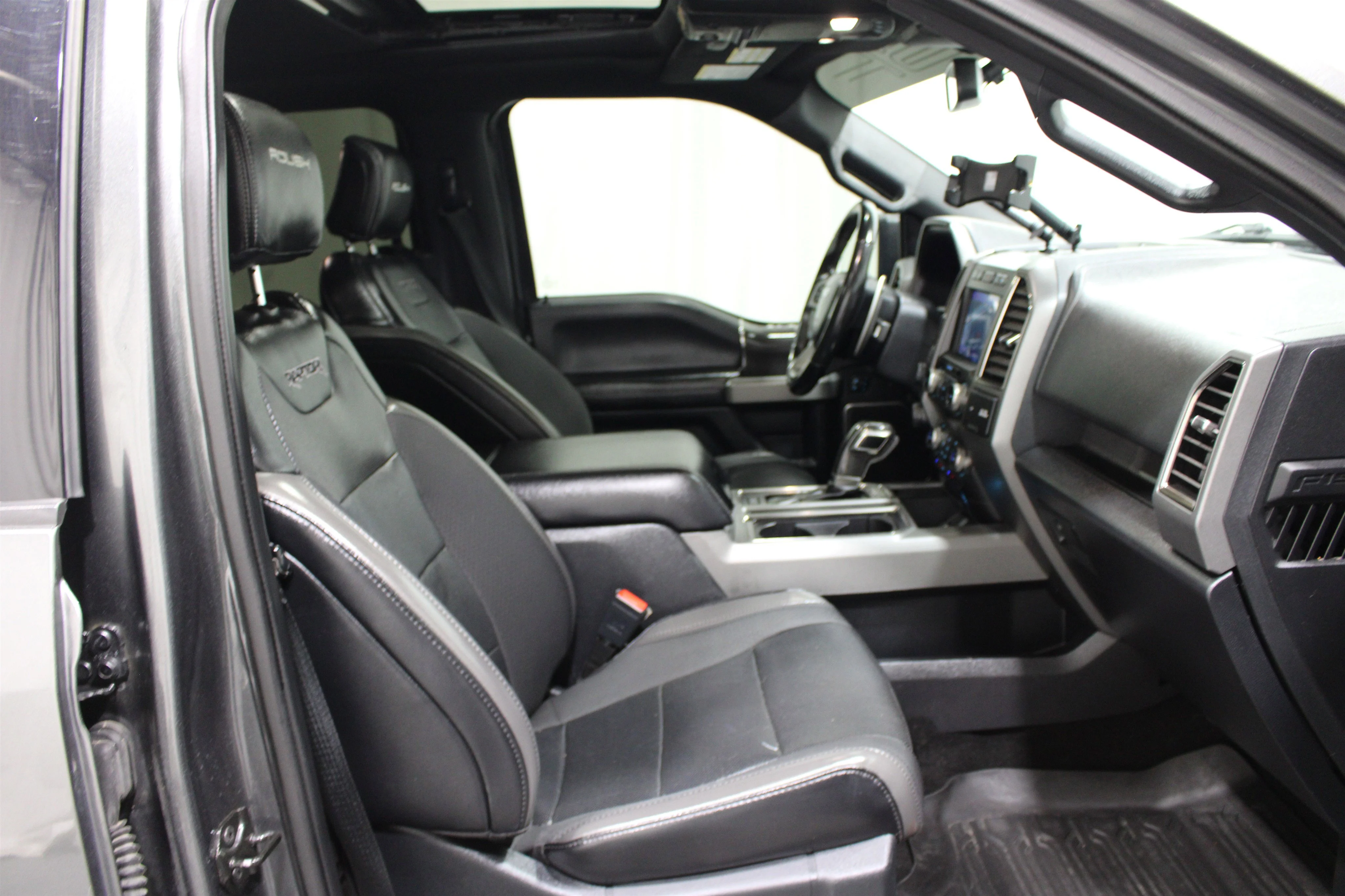 2019 Ford F-150 Raptor - Photo 27