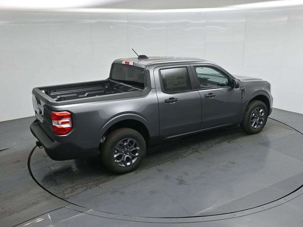 New 2026 Carbonized Gray Metallic Ford XLT image 36