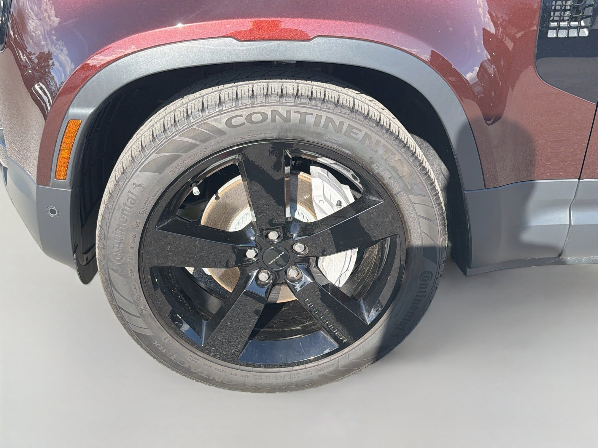 Used 2026 Sedona Red Metallic Land Rover S image 40