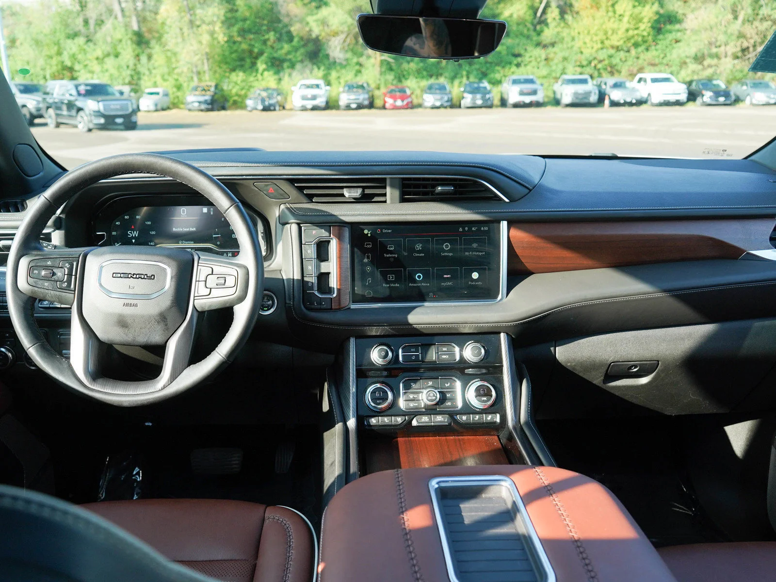 Used 2023 White Frost Tricoat GMC Denali Ultimate image 20