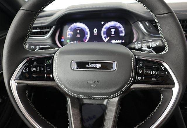 2025 Jeep Grand Cherokee Overland - Photo 11