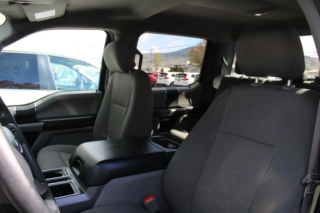 Used 2019 Agate Black Metallic Ford XLT image 15