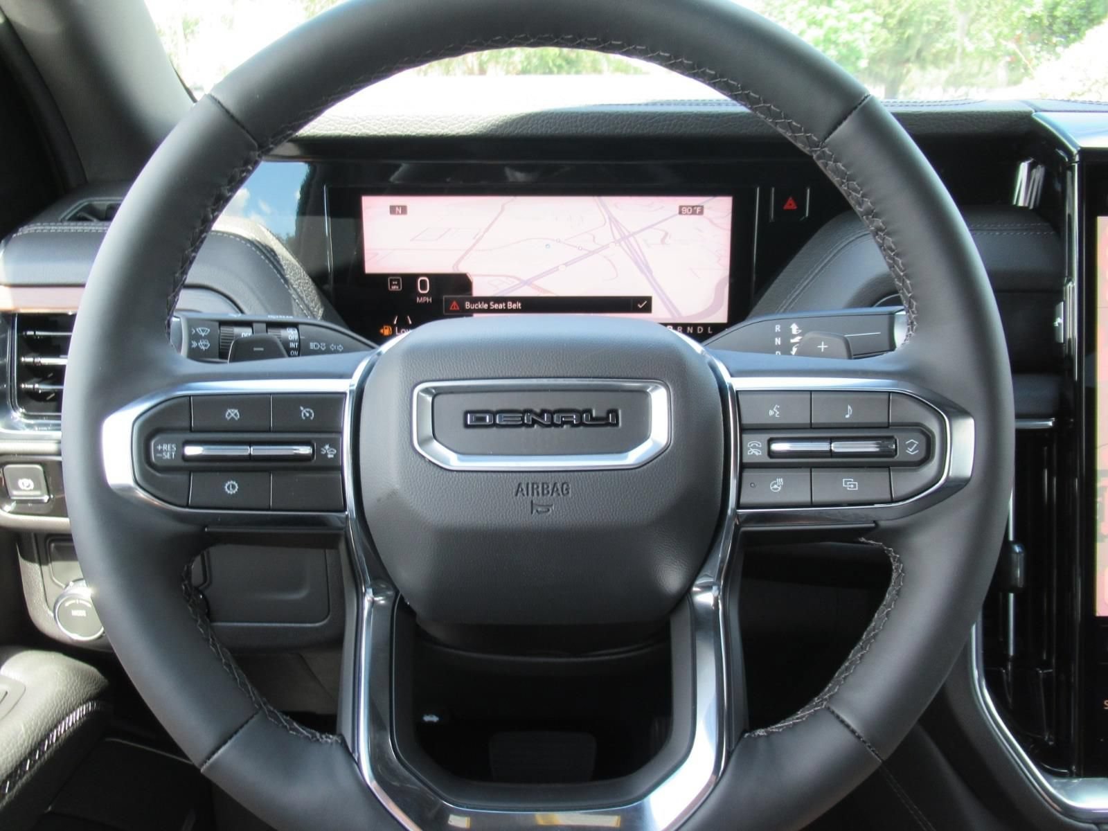 2026 GMC Yukon Denali - Photo 24