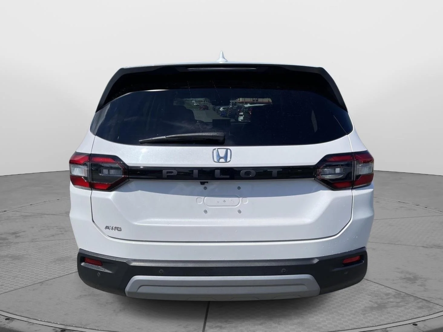 Used 2023 Platinum White Pearl Honda EX-L w/Rear Captain