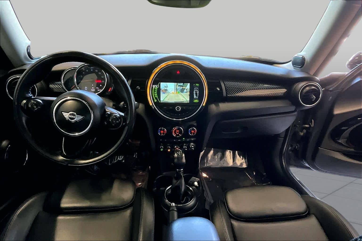 Used 2018 Thunder Grey Metallic MINI Cooper S image 16