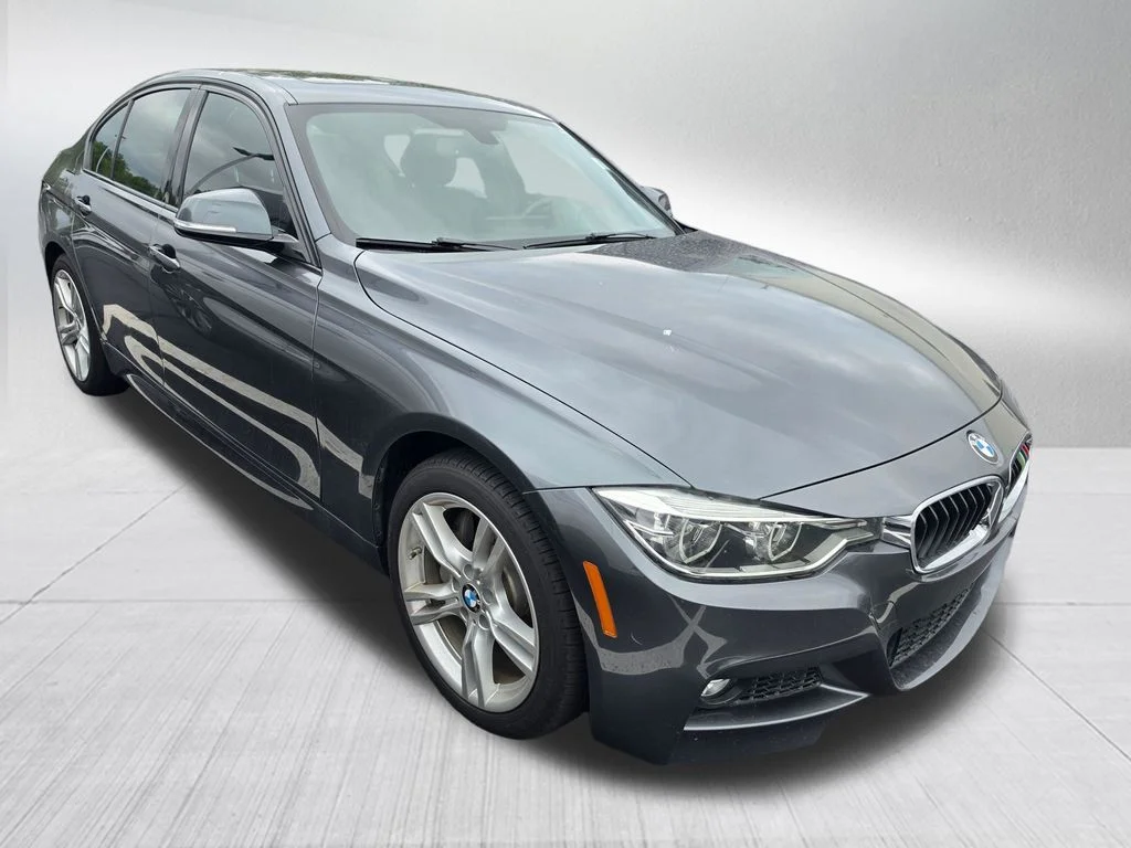 Used 2018 Gray BMW 340i xDrive image 19