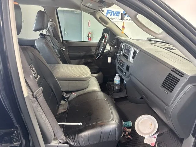 Used 2008 Black Dodge SLT image 22