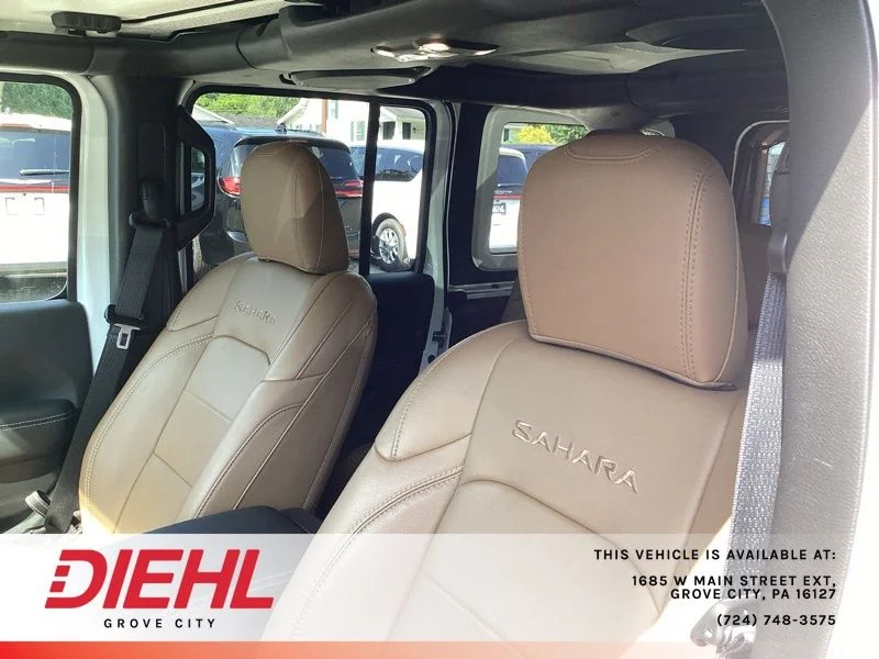 Used 2022 White Jeep Unlimited Sahara image 18