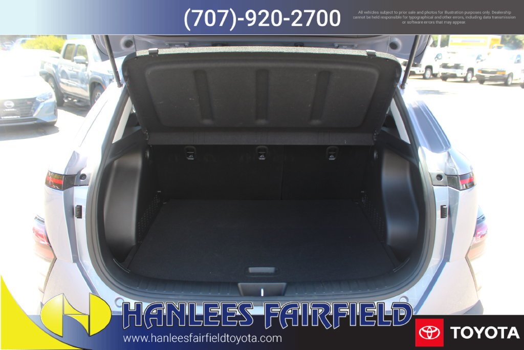 Used 2024 Blue Hyundai SE image 10