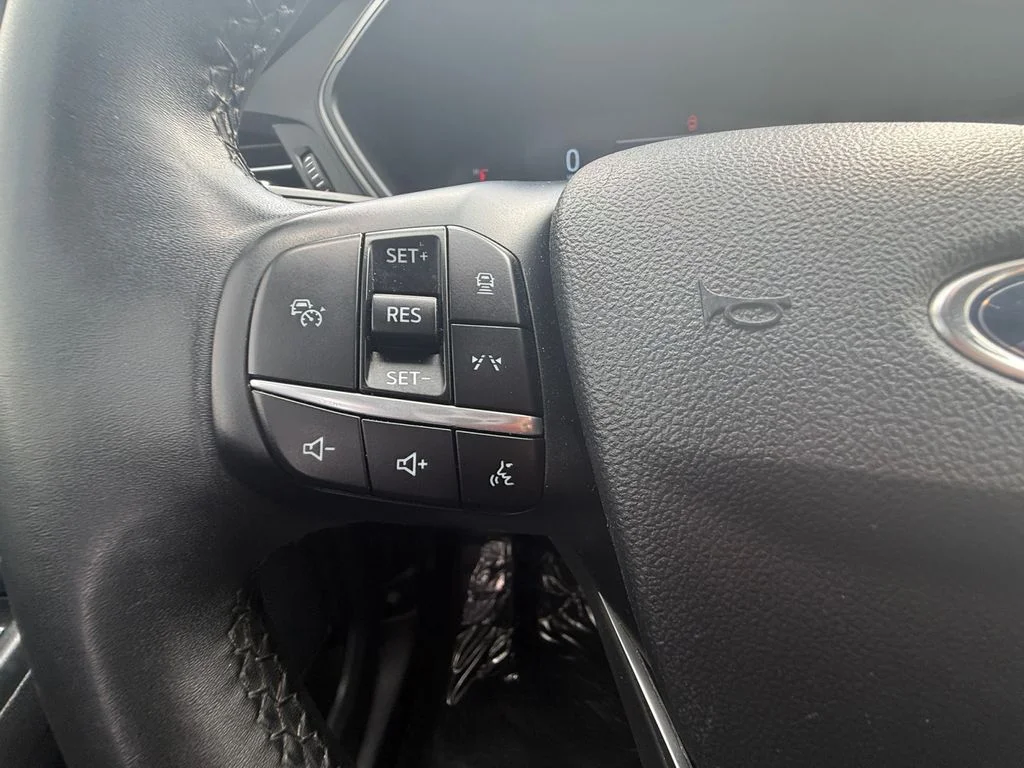 Used 2023 Silver Ford Active image 22