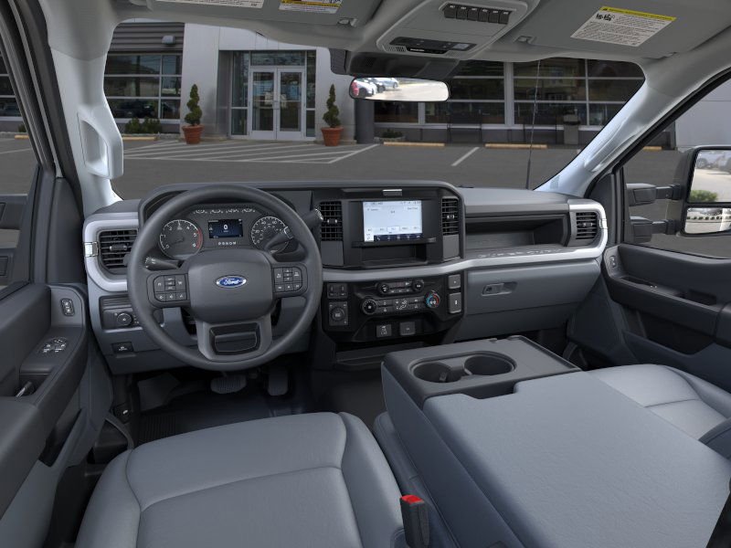2025 Ford F-600 Super Duty Chassis Cab XL - Photo 9